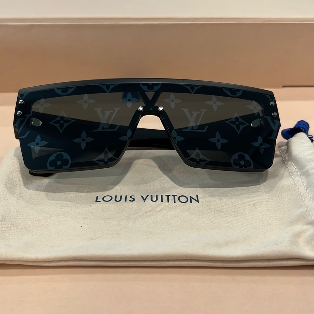 Louis Vuitton LV Waimea L sunglasses